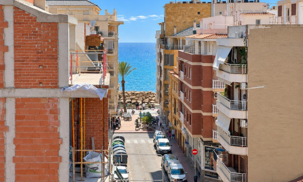 Resale - Apartment / flat - Torrevieja - Playa del Cura