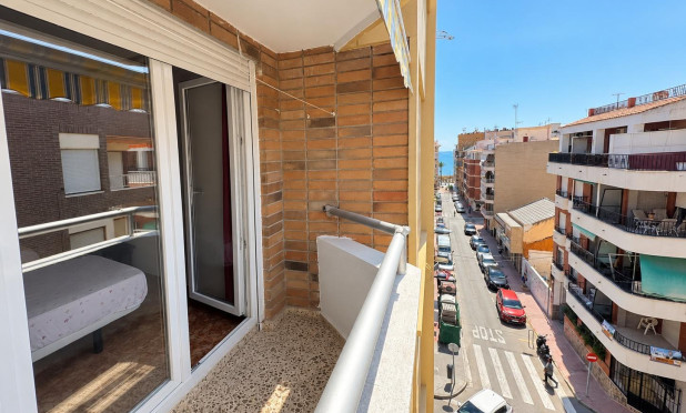 Resale - Apartment / flat - Torrevieja - Playa del Cura