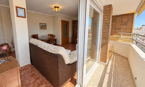 Resale - Apartment / flat - Torrevieja - Playa del Cura
