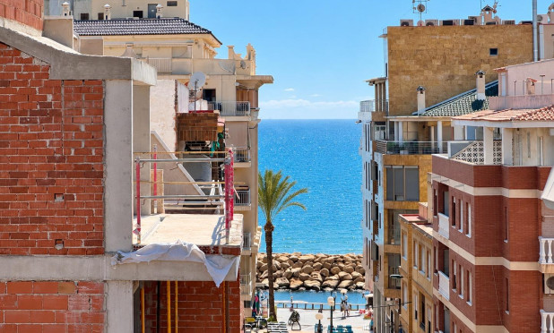 Resale - Apartment / flat - Torrevieja - Playa del Cura