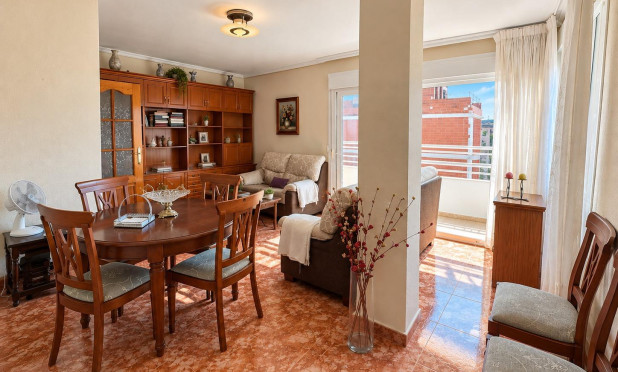 Resale - Apartment / flat - Torrevieja - Playa del Cura