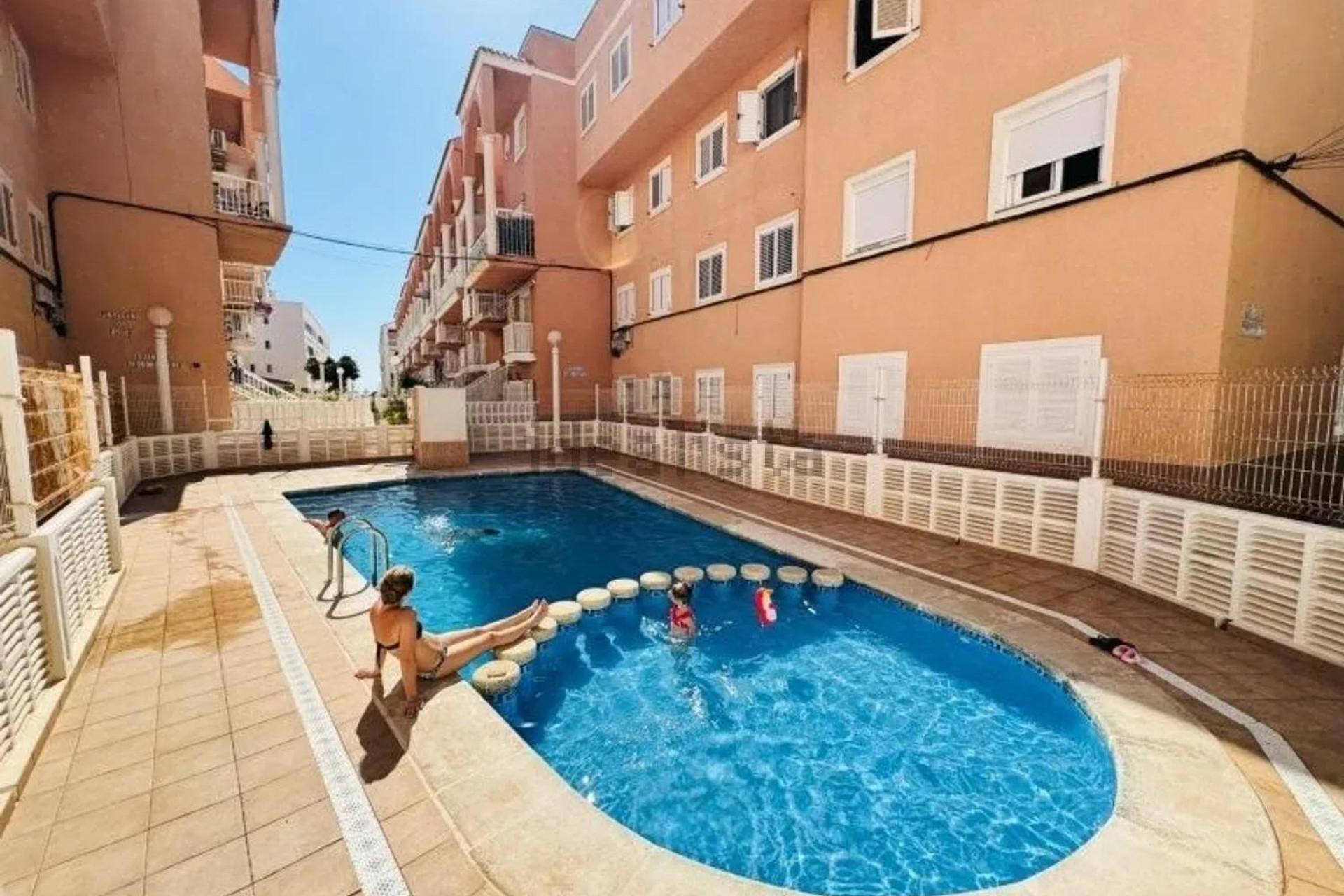 Resale - Apartment / flat - Torrevieja - La Mata
