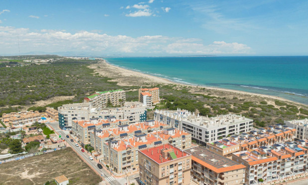 Resale - Apartment / flat - Torrevieja - La Mata