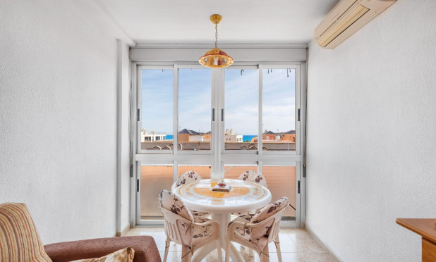 Resale - Apartment / flat - Torrevieja - La Mata