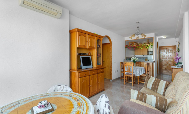 Resale - Apartment / flat - Torrevieja - La Mata