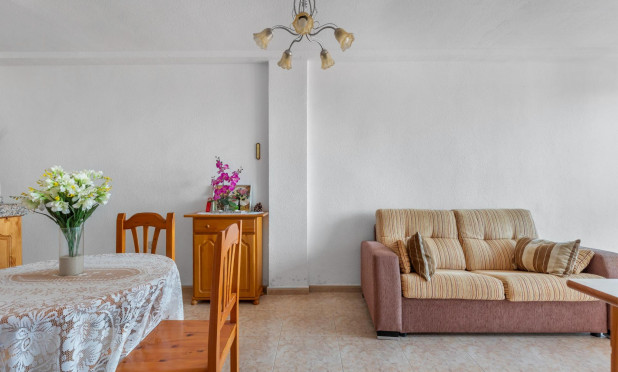 Resale - Apartment / flat - Torrevieja - La Mata