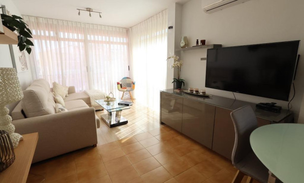 Resale - Apartment / flat - Torrevieja - La Veleta