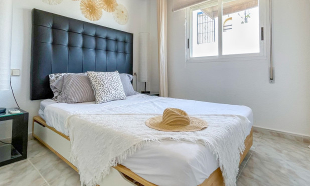 Revente - Maison de ville - Torrevieja - La Siesta - El Salado -  Torreta