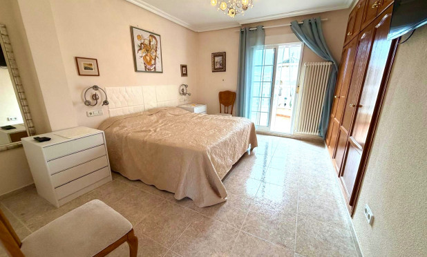 Resale - Villa - Orihuela Costa - Villamartín