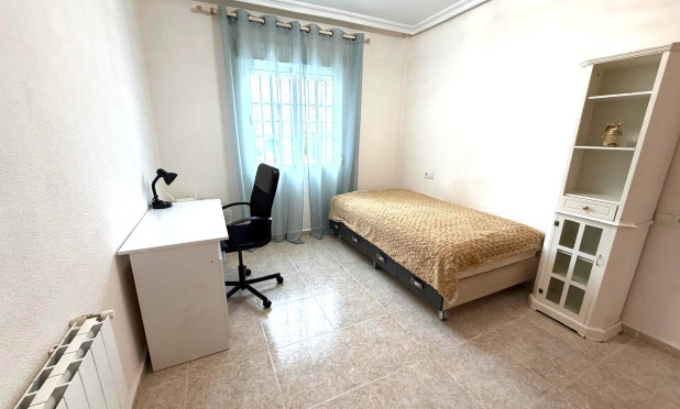 Resale - Villa - Orihuela Costa - Villamartín