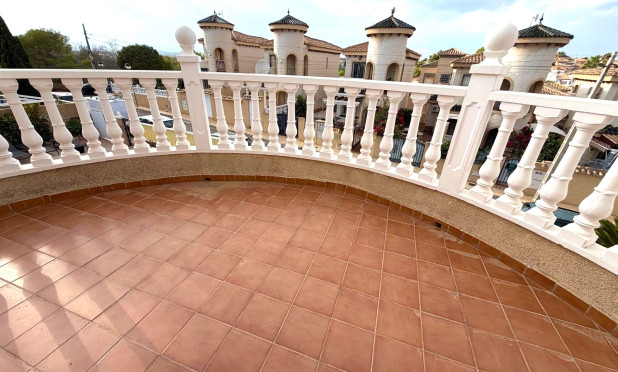 Resale - Villa - Orihuela Costa - Villamartín