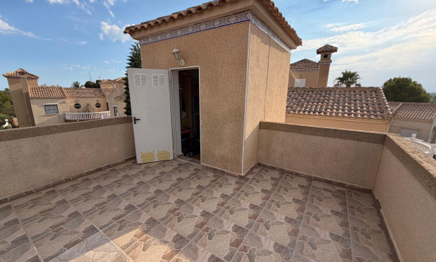 Resale - Villa - Orihuela Costa - Villamartín