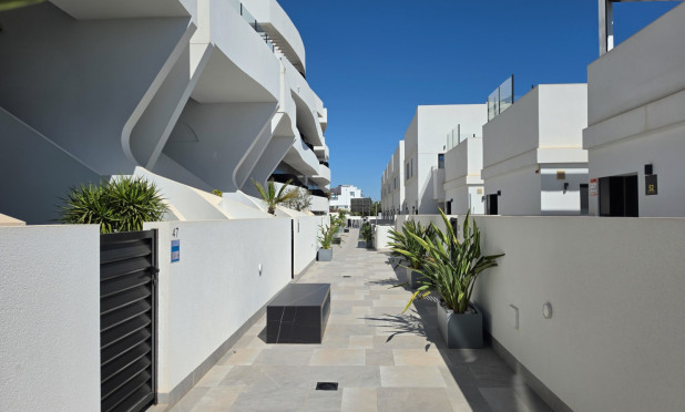 Wiederverkauf - Villa - Guardamar del Segura - Urbanizaciones
