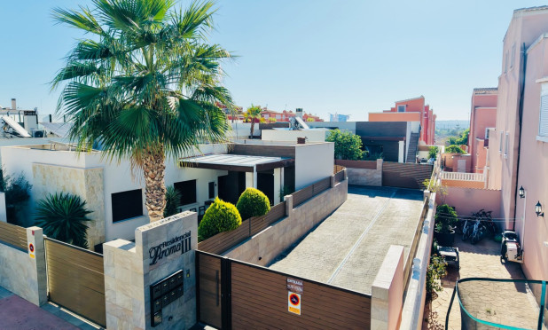 Revente - Villa - Montesinos - La Herada