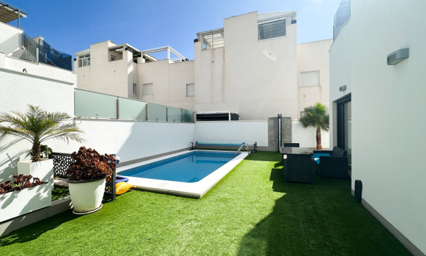 Revente - Villa - Torrevieja - Nueva Torrevieja - Aguas Nuevas
