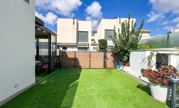 Revente - Villa - Torrevieja - Nueva Torrevieja - Aguas Nuevas