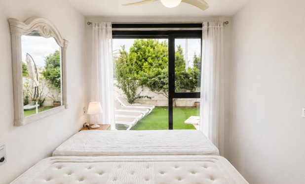 Revente - Appartement - Orihuela Costa - Punta Prima