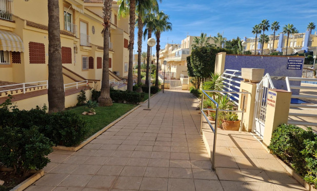 Wiederverkauf - Wohnung - Orihuela Costa - Campoamor