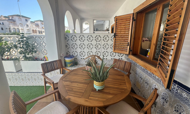 Revente - Maison de ville - La Mata