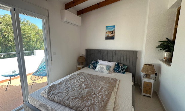 Revente - Maison de ville - La Mata