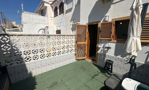 Revente - Maison de ville - La Mata