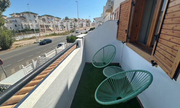 Revente - Maison de ville - La Mata