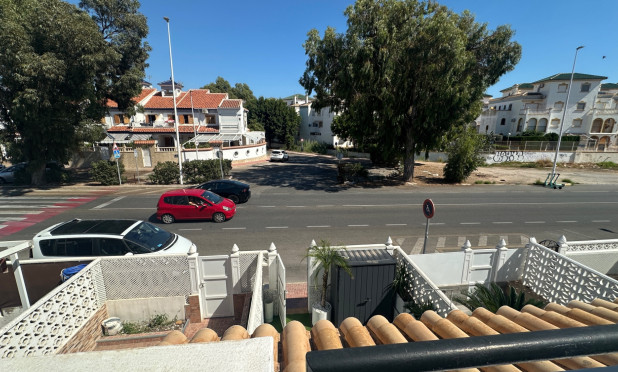 Revente - Maison de ville - La Mata