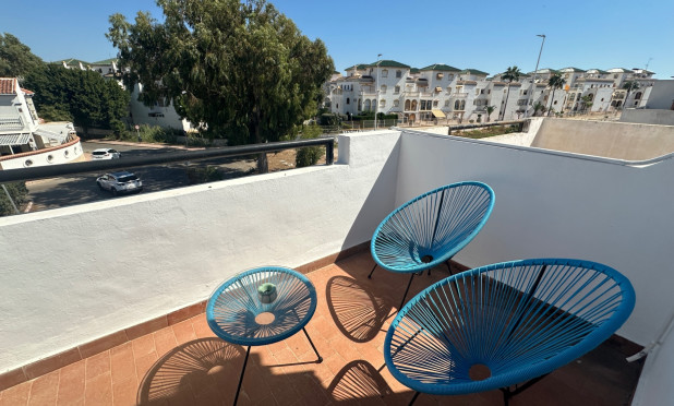 Revente - Maison de ville - La Mata