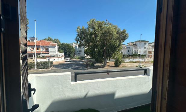 Revente - Maison de ville - La Mata