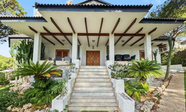 Wiederverkauf - Villa - Orihuela Costa - Campoamor