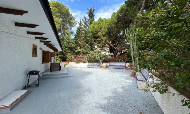 Wiederverkauf - Villa - Orihuela Costa - Campoamor