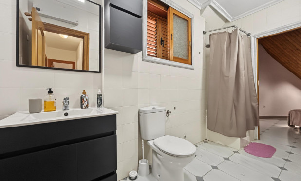 Wiederverkauf - Villa - Orihuela Costa - Campoamor