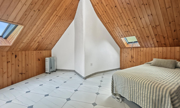 Wiederverkauf - Villa - Orihuela Costa - Campoamor