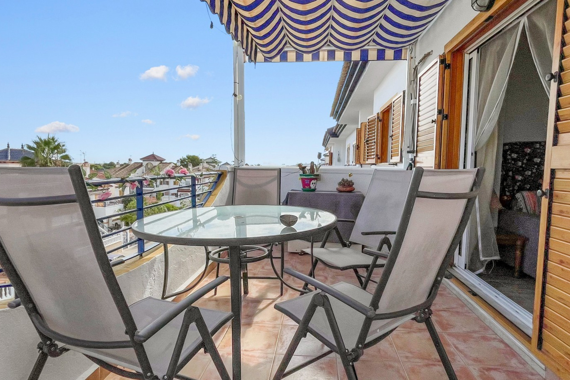 Reventa - Apartamento / piso - Mil Palmeras