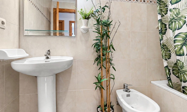 Reventa - Apartamento / piso - Mil Palmeras
