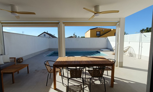 Odsprzedaż - Villa - El Chaparral - El chaparral