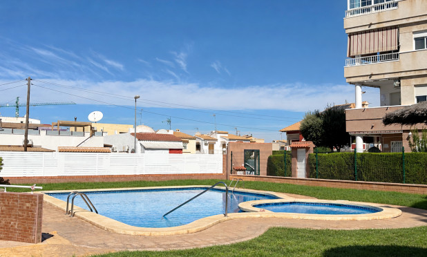 Odsprzedaż - Apartment / Duplex - Torrevieja - torrevieja