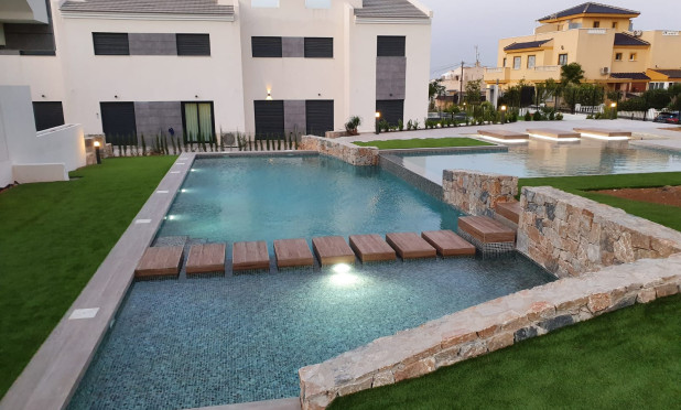 Obra nueva - Adosado - Torrevieja - torrevieja