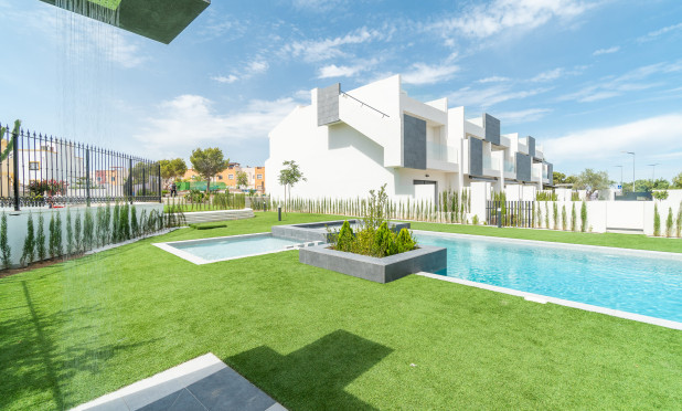Obra nueva - Adosado - Torrevieja - torrevieja