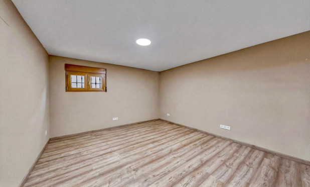 Resale - Villa - La Nucía