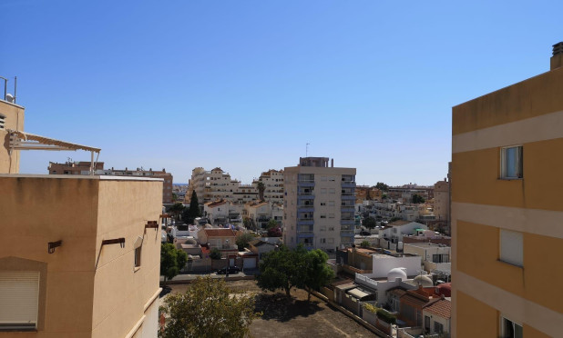 Resale - Apartment / flat - Torrevieja - Nueva Torrevieja