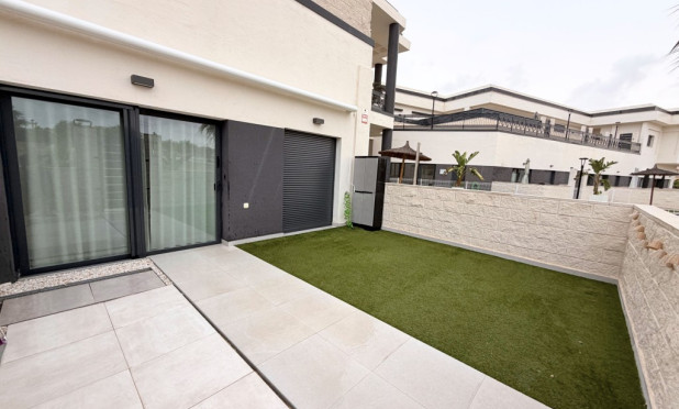 Resale - Apartment / flat - Lo Crispin