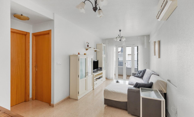 Resale - Apartment / flat - Torrevieja - El Molino