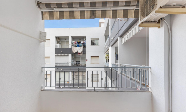 Resale - Apartment / flat - Torrevieja - El Molino