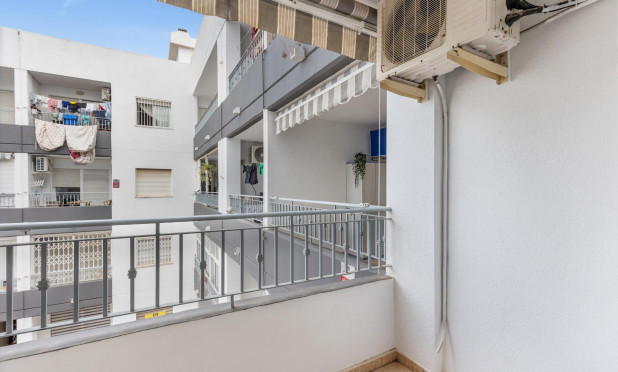 Resale - Apartment / flat - Torrevieja - El Molino