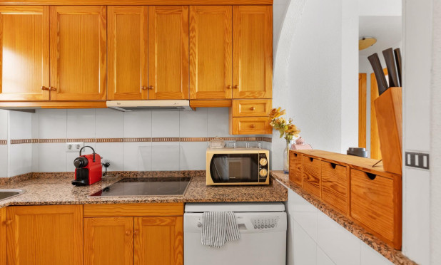 Resale - Apartment / flat - Torrevieja - El Molino
