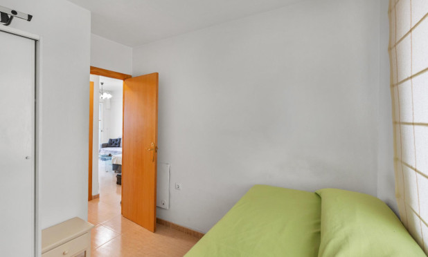 Resale - Apartment / flat - Torrevieja - El Molino