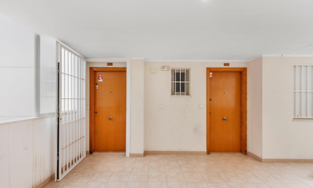 Resale - Apartment / flat - Torrevieja - El Molino