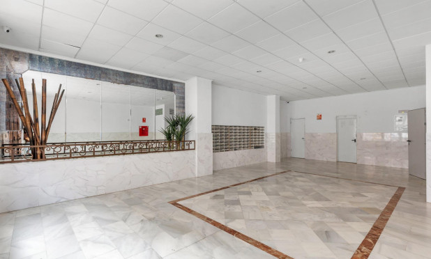 Resale - Apartment / flat - Torrevieja - El Molino