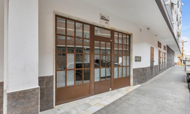 Resale - Apartment / flat - Torrevieja - El Molino